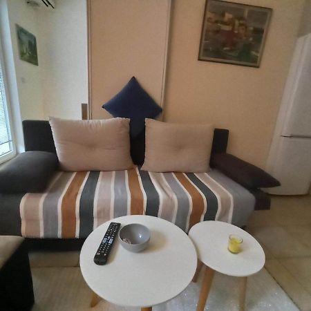 Donna Apartment Skopje Buitenkant foto